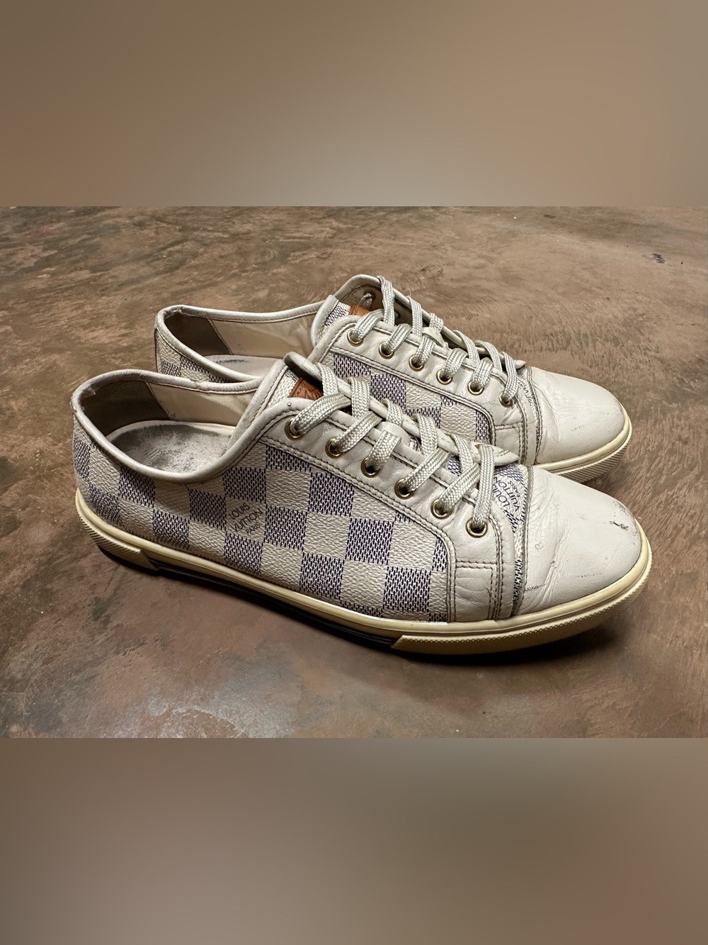 Louis Vuitton Damier Azur Low-Top Sneakers
